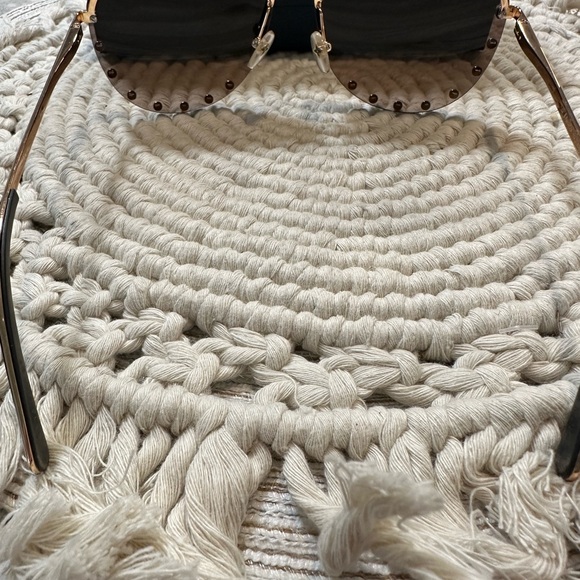 Louis Vuitton Sunglasses - Picture 4 of 13